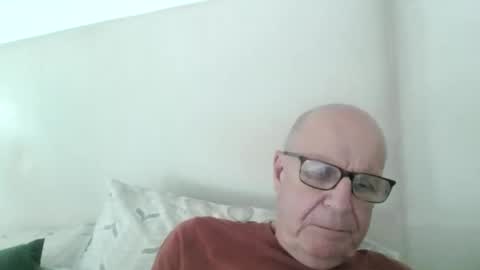 Snapshot of oggi95 chatting on 11, 6, 2026 oggi95 online show from 11, 6, 2026