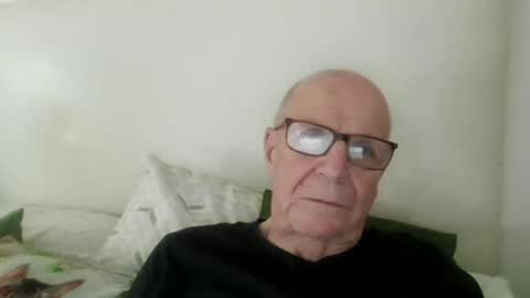 Snapshot of oggi95 chatting on 12, 6, 2026 oggi95 online show from 12, 6, 2026