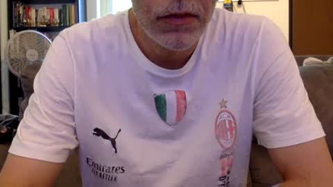 Snapshot of oggs48 chatting on 8, 7, 2026 oggs48 online show from 8, 7, 2026