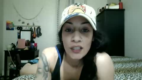 Snapshot of oglitcouple chatting on 19, 1, 2025 Lit en Cama online show from 19, 1, 2025