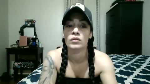 Snapshot of oglitcouple chatting on 6, 1, 2026 Lit en Cama online show from 6, 1, 2026