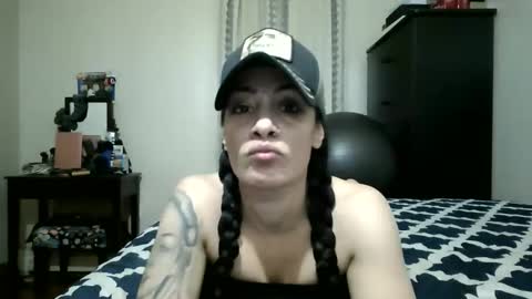 Snapshot of oglitcouple chatting on 15, 1, 2026 Lit en Cama online show from 15, 1, 2026