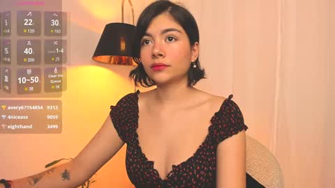  Holly  online show from 8, 12, 2024