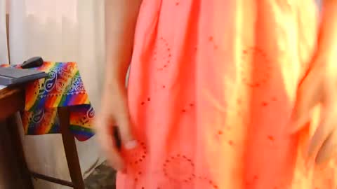 Snapshot of oh_tique chatting on 13, 1, 2025 LU online show from 13, 1, 2025