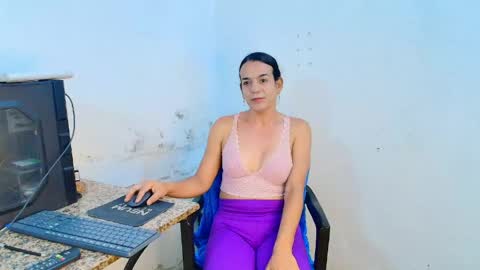 Snapshot of oh_tique chatting on 14, 4, 2026 LU online show from 14, 4, 2026