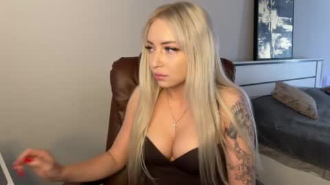 Snapshot of ohmyemma chatting on 30, 5, 2026 Emma online show from 30, 5, 2026