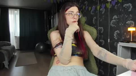 Snapshot of ohmygoddestkimmy chatting on 25, 5, 2026 Kmmy online show from 25, 5, 2026