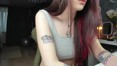 Snapshot of ohmygoddestkimmy chatting on 27, 5, 2026 Kmmy online show from 27, 5, 2026