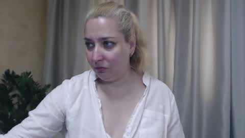 Snapshot of ohsweetiren chatting on 17, 6, 2026 Iren online show from 17, 6, 2026