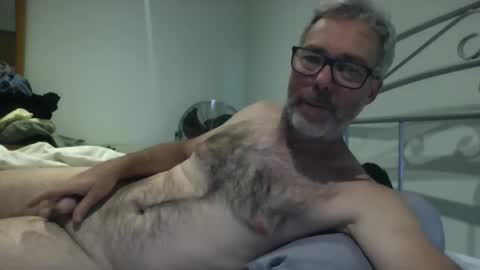 oiledcouple1 online show from 28, 10, 2025