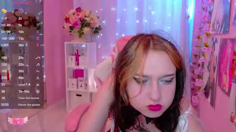 Snapshot of oksi_koxy chatting on 4, 7, 2026 Karolina online show from 4, 7, 2026