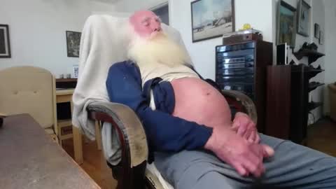 Snapshot of oldfucker9 chatting on 11, 10, 2025 oldfucker9 online show from 11, 10, 2025