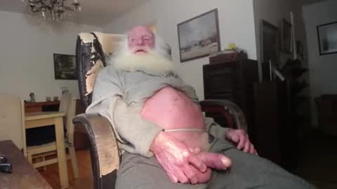 Snapshot of oldfucker9 chatting on 6, 11, 2025 oldfucker9 online show from 6, 11, 2025