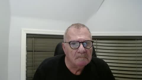 Snapshot of oldguybigd chatting on 28, 9, 2025 oldguybigd online show from 28, 9, 2025