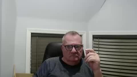Snapshot of oldguybigd chatting on 18, 10, 2025 oldguybigd online show from 18, 10, 2025