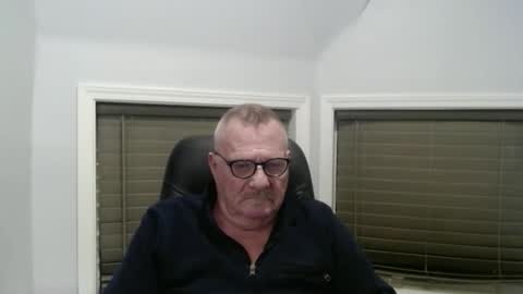 Snapshot of oldguybigd chatting on 9, 11, 2025 oldguybigd online show from 9, 11, 2025