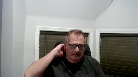 Snapshot of oldguybigd chatting on 10, 6, 2026 oldguybigd online show from 10, 6, 2026