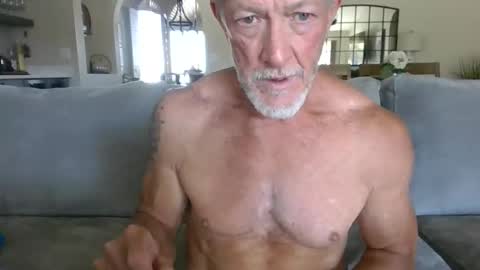 Snapshot of oldmanmeataz chatting on 10, 6, 2026 oldmanmeataz online show from 10, 6, 2026