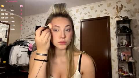 Snapshot of oletaguinyard chatting on 21, 11, 2025 Kem online show from 21, 11, 2025