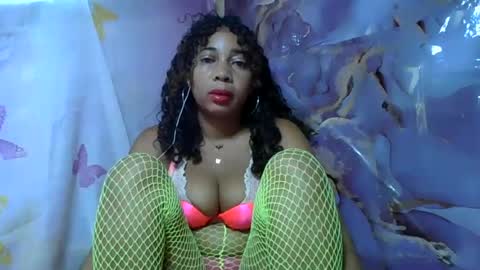 Snapshot of olinaa chatting on 22, 6, 2026 olinaa online show from 22, 6, 2026