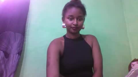 Snapshot of olinah610 chatting on 30, 10, 2025 olinah610 online show from 30, 10, 2025