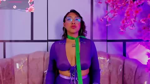 Snapshot of olivejoness_ chatting on 16, 9, 2025 olive online show from 16, 9, 2025