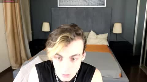 Snapshot of oliver__martinez chatting on 29, 9, 2025 OLIVER MARTINEZ online show from 29, 9, 2025