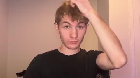 Snapshot of oliver_beck chatting on 27, 12, 2024 Oliver Beck online show from 27, 12, 2024