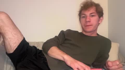 Snapshot of oliver_beck chatting on 8, 3, 2025 Oliver Beck online show from 8, 3, 2025