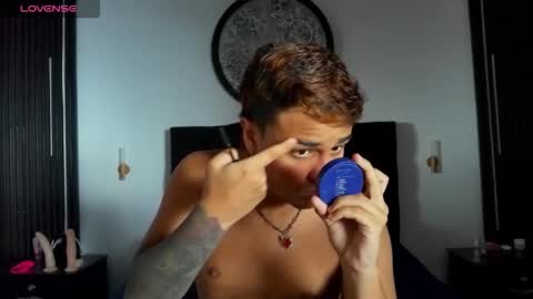 Snapshot of oliver_fuck chatting on 1, 2, 2026 HansOliver online show from 1, 2, 2026