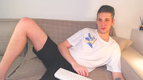 Snapshot of oliver_hort chatting on 22, 12, 2024 Oliver online show from 22, 12, 2024