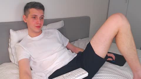 Oliver online show from 12, 2, 2026