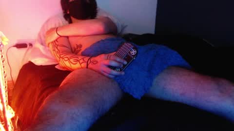 Snapshot of oliver_laid_2023 chatting on 28, 12, 2024 oliver_laid_2023 online show from 28, 12, 2024
