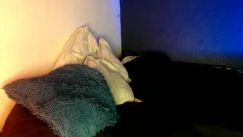 Snapshot of oliver_laid_2023 chatting on 18, 1, 2025 oliver_laid_2023 online show from 18, 1, 2025