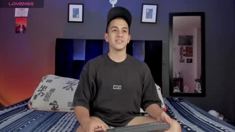 Snapshot of oliver_plata_ chatting on 28, 7, 2026 Oliver online show from 28, 7, 2026