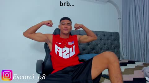 oliver_smith_2 online show from 28, 1, 2025