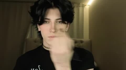 Snapshot of oliver_star_boy chatting on 18, 4, 2026 oliver online show from 18, 4, 2026