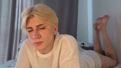 Snapshot of oliver_star_boy chatting on 16, 5, 2026 oliver online show from 16, 5, 2026
