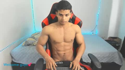 Snapshot of oliver_thompsson chatting on 23, 11, 2025 oliver thompsson online show from 23, 11, 2025