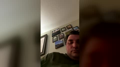 Snapshot of oliverclothesoff1211 chatting on 29, 3, 2026 oliverclothesoff1211 online show from 29, 3, 2026