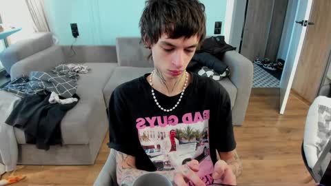 oliverrgroove online show from 4, 12, 2024