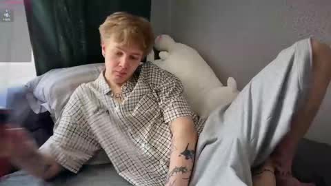 Snapshot of olivertasty chatting on 8, 5, 2026 oliver online show from 8, 5, 2026
