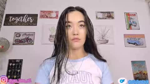 Snapshot of olivia22love chatting on 24, 10, 2025 ..................................... 500 am- 1200 pm GMT-5 online show from 24, 10, 2025