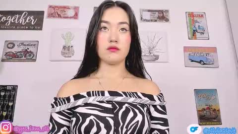 Snapshot of olivia22love chatting on 28, 10, 2025 ..................................... 500 am- 1200 pm GMT-5 online show from 28, 10, 2025