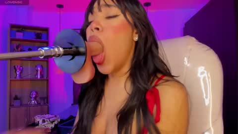 Snapshot of olivia__ds chatting on 9, 3, 2025 Olivia online show from 9, 3, 2025