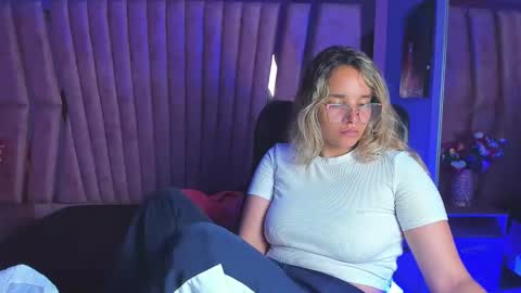 Snapshot of olivia_fox69 chatting on 29, 12, 2024 OLIVIA online show from 29, 12, 2024