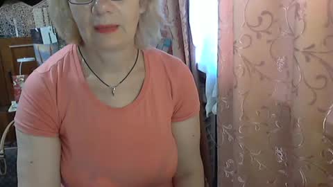 Olivia Mia online show from 18, 6, 2026