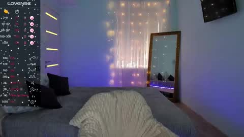 Olivia online show from 11, 3, 2025