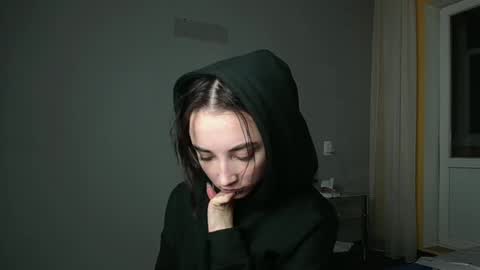 Olivia online show from 3, 2, 2025