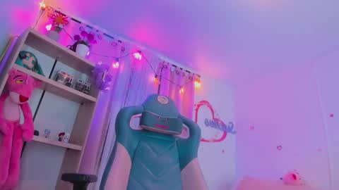 olivia_pretty_ online show from 7, 2, 2025